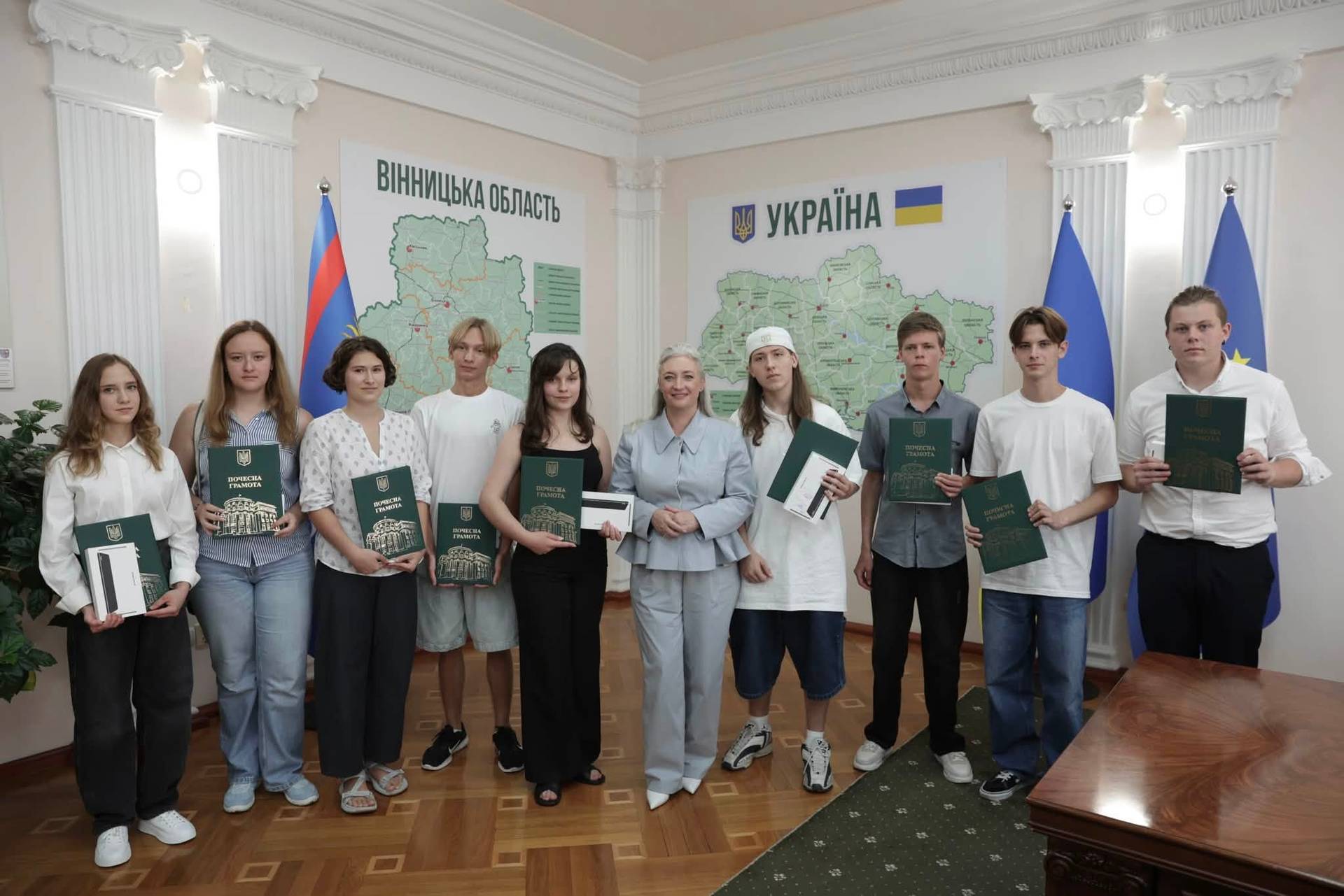 Наталя Заболотна зустрілася з випускниками, які отримали 200 балів з кількох предметів на НМТ