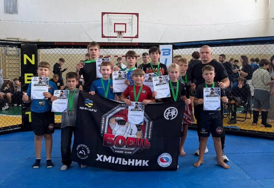 СК «Боєць» із Хмільника - перший: команда здобула 19 нагород на турнірі з ММА